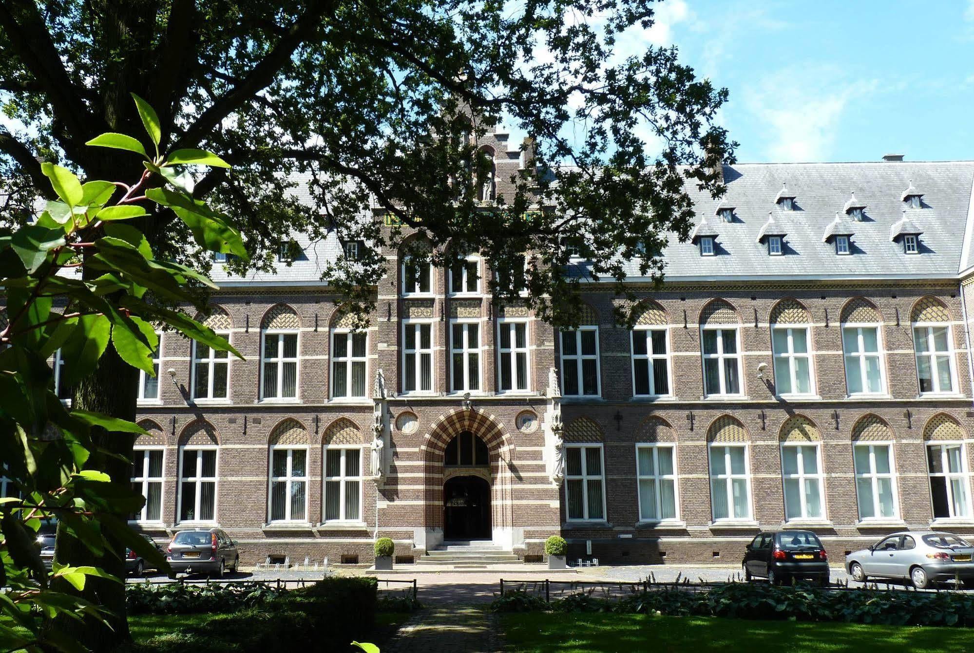 Bovendonk Business- & Eventlocatie Hoeven Esterno foto
